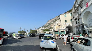 Amalfi, al via selezione pubblica per l’eventuale assunzione a tempo determinato di Agenti di Polizia Municipale