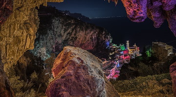 Atrani e le sue "luci d’autore", immortalate da Santa Maria del Bando /foto Carlo de Felice