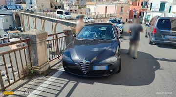 Atrani, incidente sulla Strada Statale: airbag evitano il peggio