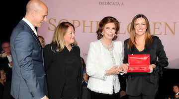 Cinema, il Ministero della Cultura consegna a Sophia Loren la prima “Chiave di Cinecittà” 