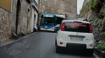 Costiera Amalfitana, primi disagi alla viabilità: traffico in aumento in vista della primavera