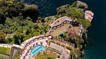 Il San Pietro di Positano cerca Commis di cucina per il ristorante sul mare "Carlino" 