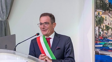 Il Sindaco di Cetara a Torino per l'elezione del nuovo presidente ANCI