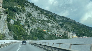 Incidente mortale a Salerno: FIAB chiede sicurezza per i ciclisti e soluzioni alternative al Viadotto Gatto 