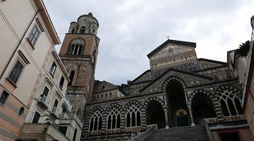 L’Arcidiocesi di Amalfi-Cava de’ Tirreni aggiorna orari e tariffe per le pratiche matrimoniali