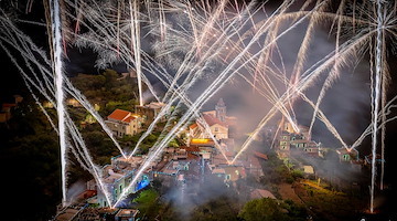 L’Incendio di Torello a Ravello: un’esplosione di luci e colori per onorare la Madonna dell’Addolorata