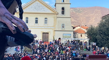 "La Pace inizia da noi": Agerola celebra il Carnevale con sfilate e spettacoli