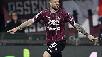 La Salernitana è viva: Cerri ribalta il risultato contro la Reggiana e conquista tre punti d'oro