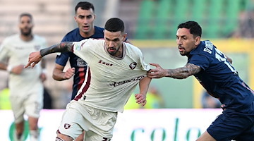 La Salernitana gioca male e guadagna un punto contro il Cosenza