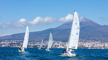 La Vesuvio Race fa rotta su Napoli anche per il 2025