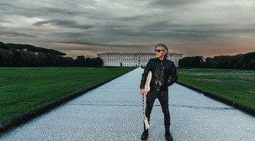 Luciano Ligabue porta “Campovolo” al Sud: il 6 settembre 2025 concerto alla Reggia di Caserta