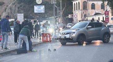 Maiori: incidente tra motorino e auto, ferito un 30enne