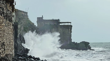 Nuova allerta meteo gialla: da stasera temporali, venti forti e mareggiate in arrivo su tutta la Campania