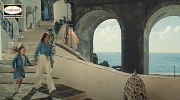 Positano e Atrani nello spot Gardani: una scena di vita autentica /VIDEO