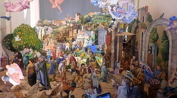 Positano, inaugurato il presepe di Giacomo Palladino: un viaggio tra Vangelo e storia dell’arte