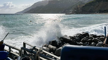 Protezione Civile Regione Campania, in vigore allerta meteo per venti forti e mareggiate 