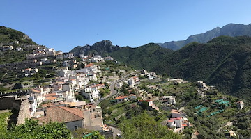 Ravello, lavori di potatura: chiusure e divieti di sosta dal 6 al 14 marzo