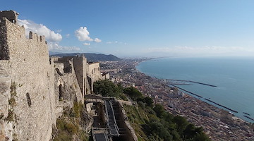 Salerno, 45enne trovato senza vita al Castello di Arechi