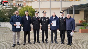 Salerno, cerimonia solenne dell’Alzabandiera: encomi ai Carabinieri per operazioni anti-camorra