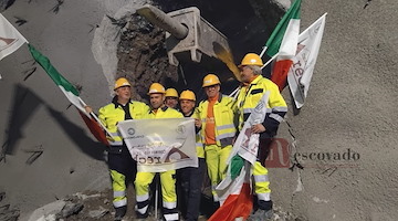 Salerno Porta Ovest, abbattuto il diaframma della carreggiata Sud