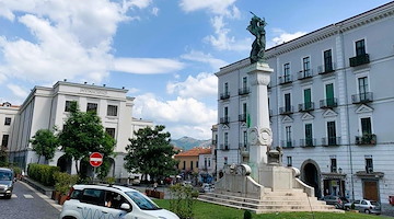 Scontro in Consiglio comunale a Cava de’ Tirreni: dubbi sul fondo di dotazione dell’azienda consortile con la Costiera Amalfitana