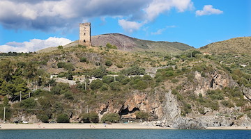 Scoperte nella Grotta della Cala a Camerota: nuovi dati sui cacciatori-raccoglitori del Paleolitico