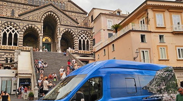 Sistema Amalfi, prosegue con nuovi orari notturni il servizio di bus interno 