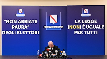 Terzo mandato, maggioranza De Luca esprime «fiducia nella Corte Costituzionale»