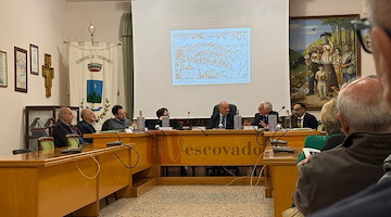 Tramonti: la presentazione del libro di Pietro Santoriello accende la speranza di restauro dell'antico conservatorio