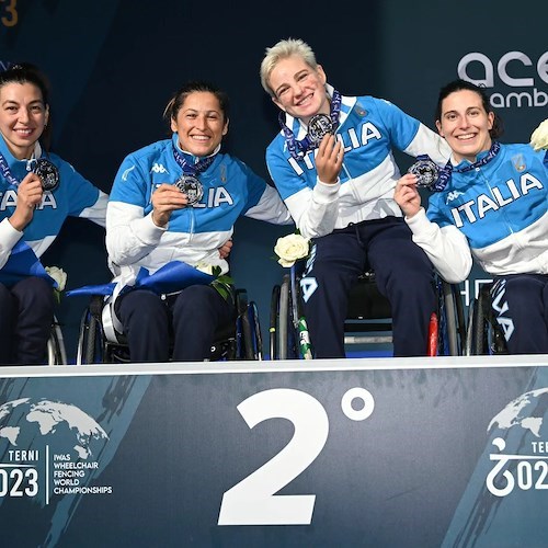 L’Italia ha conquistato invece il secondo posto nel fioretto femminile a squadre<br />&copy; Augusto Bizzi