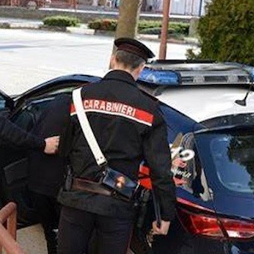 Insegue l’ex che sta andando a denunciarlo in Caserma, arrestato<br />&copy; Foto di repertorio Carabinieri