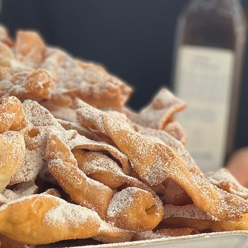 Le chiacchiere della Pasticceria Gambardella di Minori<br />&copy; Massimiliano D'Uva