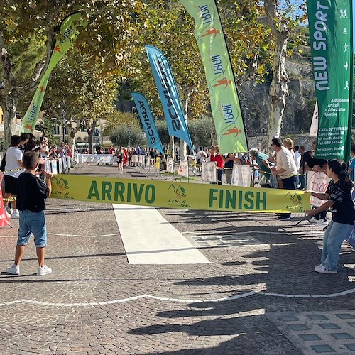 Arrivo del Lemon Trail sul lungomare di Minori<br />&copy; Dario D'Uva