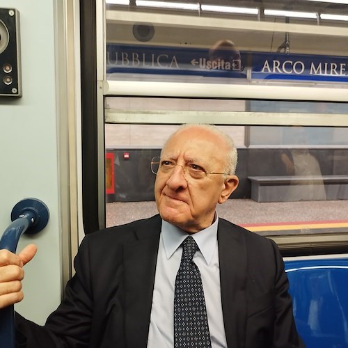 De Luca durante il viaggio inaugurale della Linea 6<br />&copy; Vincenzo De Luca