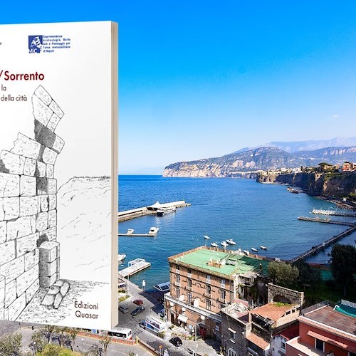 Libro Sorrento<br />&copy; Leopoldo De Luise