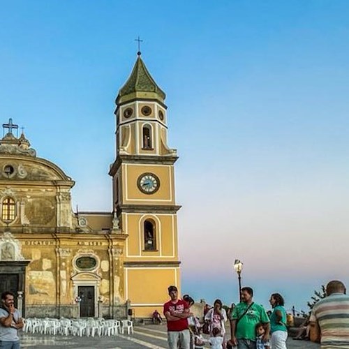 Piazza San Gennaro<br />&copy; Comune di Praiano