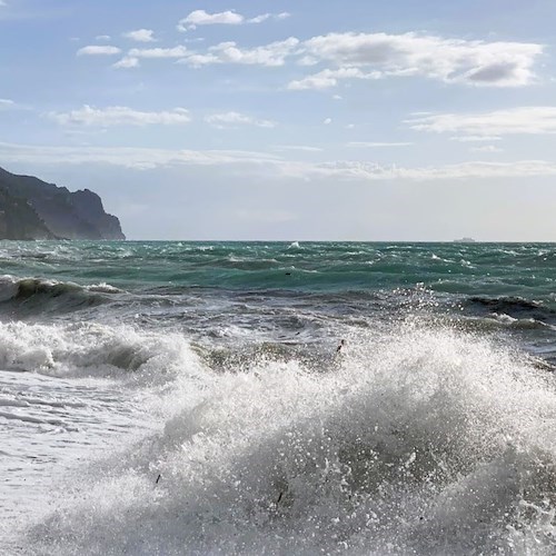 Mare agitato in Costiera amalfitana<br />&copy; Massimiliano D'Uva