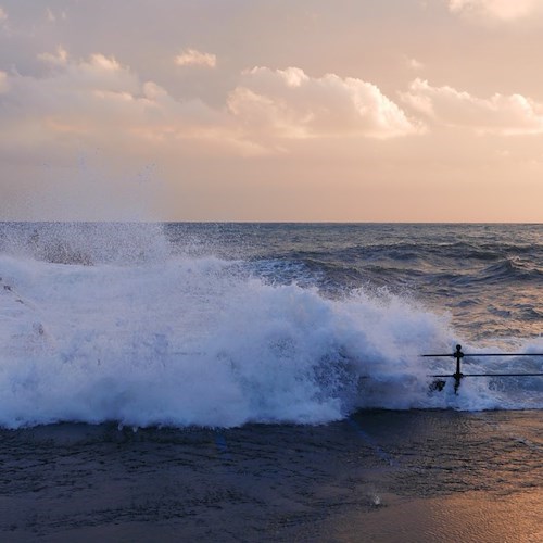 Venerdì allerta meteo per vento forte e mare agitato anche in Costiera Amalfitana<br />&copy; Massimiliano D'Uva