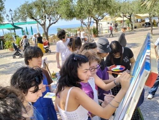 Il Vescovado - Gli Studenti Del Liceo "Sabatini-Menna" Di Salerno A ...