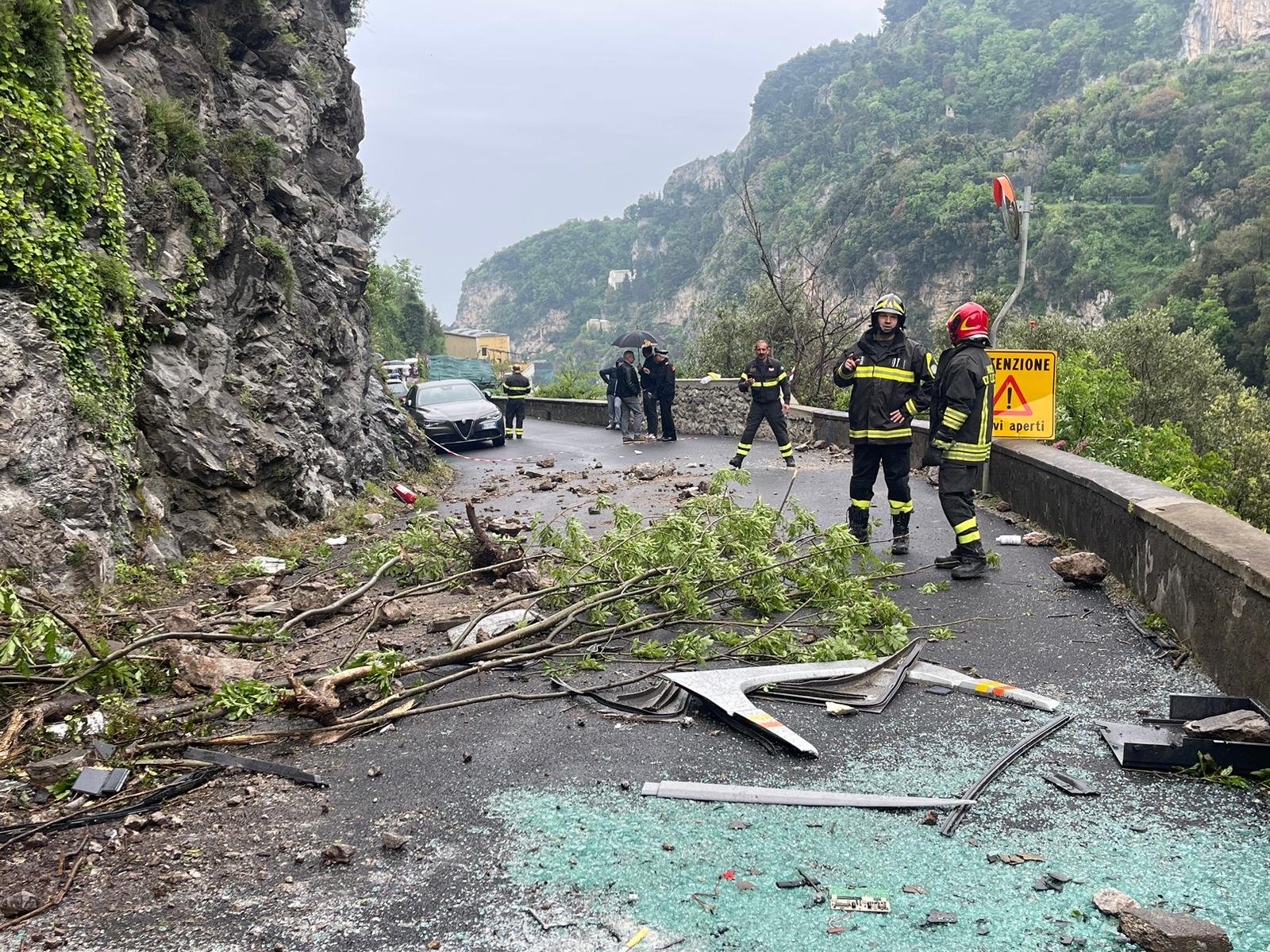 Il Vescovado Ravello Dopo Incidente Strada Riapre A Senso Unico